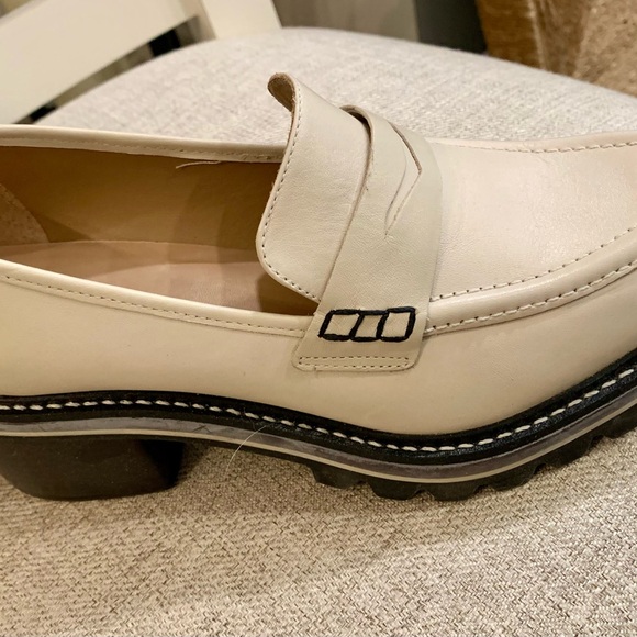 BNWOB Bernardo Bone Chunky Heeled Leather Loafers - Picture 6 of 7